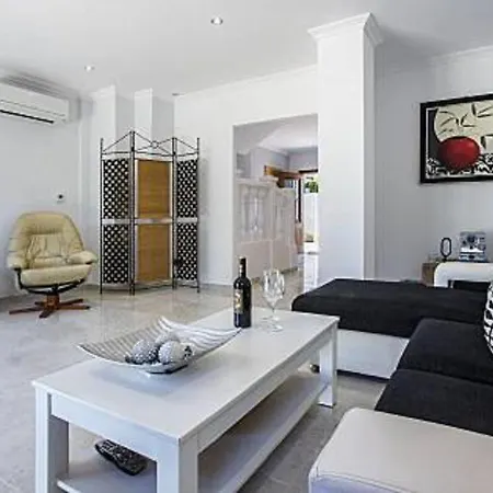 Villa At352 El Barco
